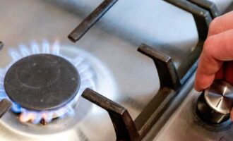 Поставить на небольшой огонь