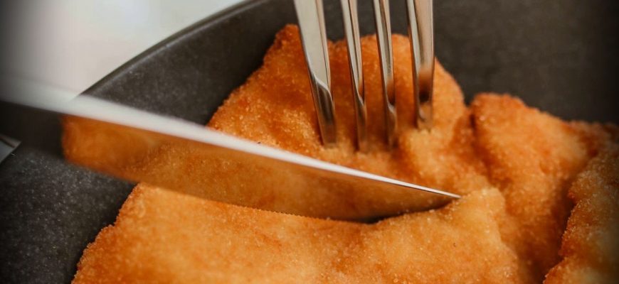 Шницель или морковные котлеты с изюмом рецепт